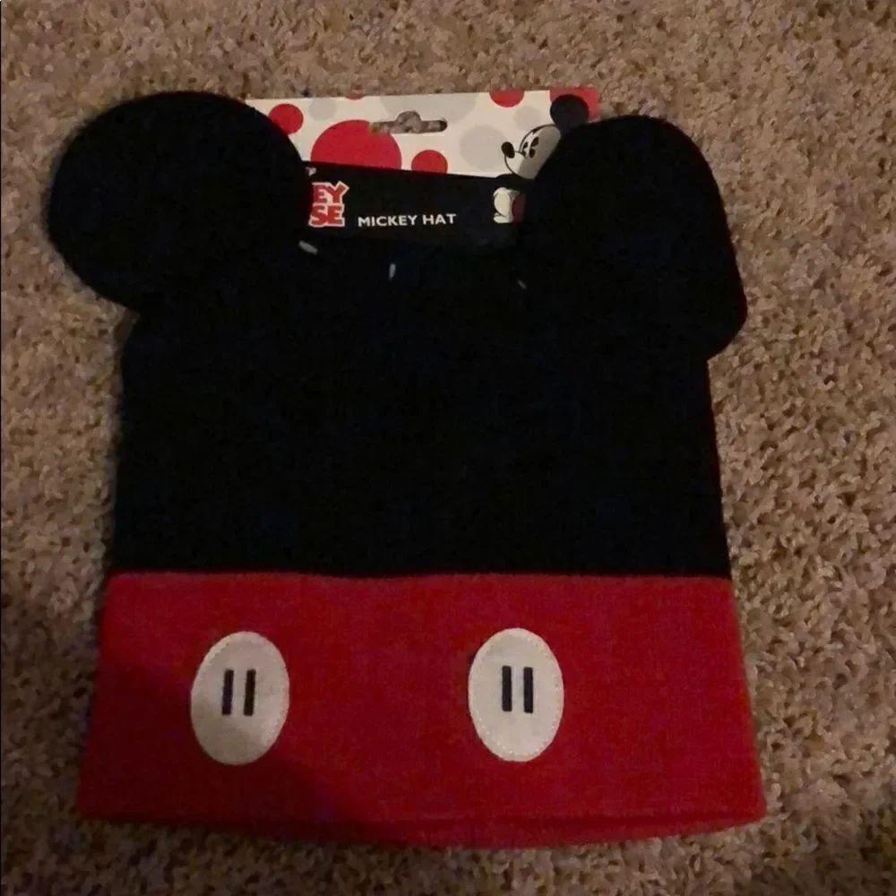 Disney Mickey Mouse beanie